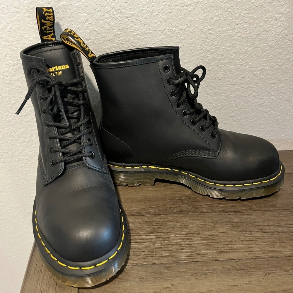 Men's Dr. Martens Slip Resistant Steel Toe Boots Size 9